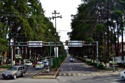 Paseo Colon carril reversible 8XRgS5