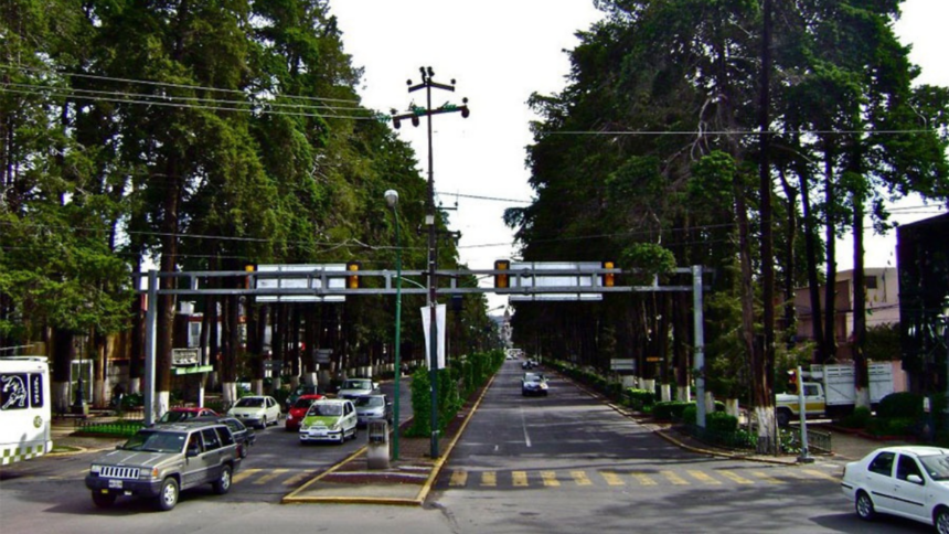 Paseo Colon carril reversible 8XRgS5