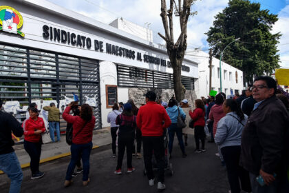 maestros demandas historicas 2 5XfBdH