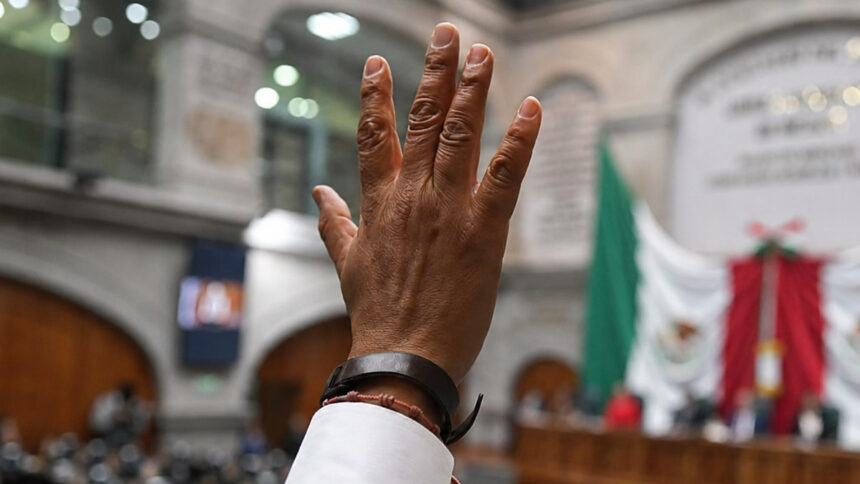 morena domina congreso edomex yWQSBl