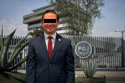 exdirector amparo vJNJiB