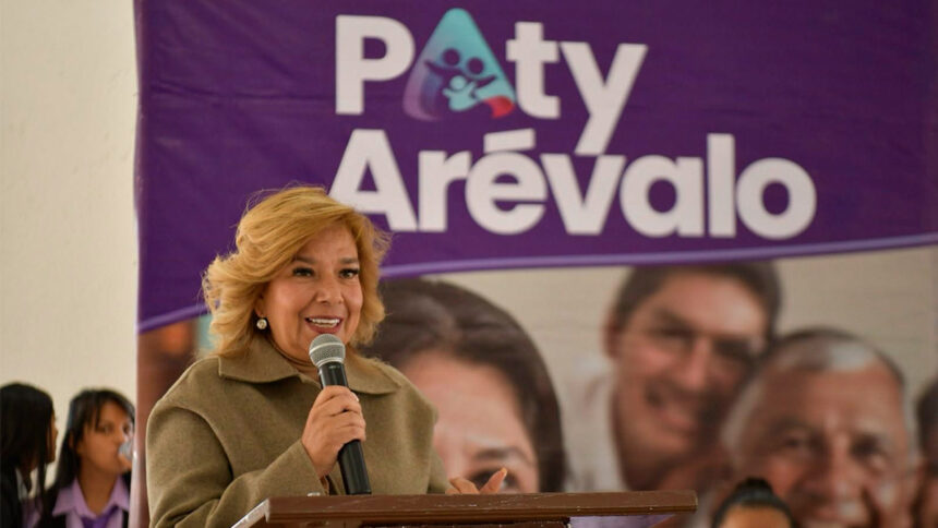 paty arevalo KXyFAP